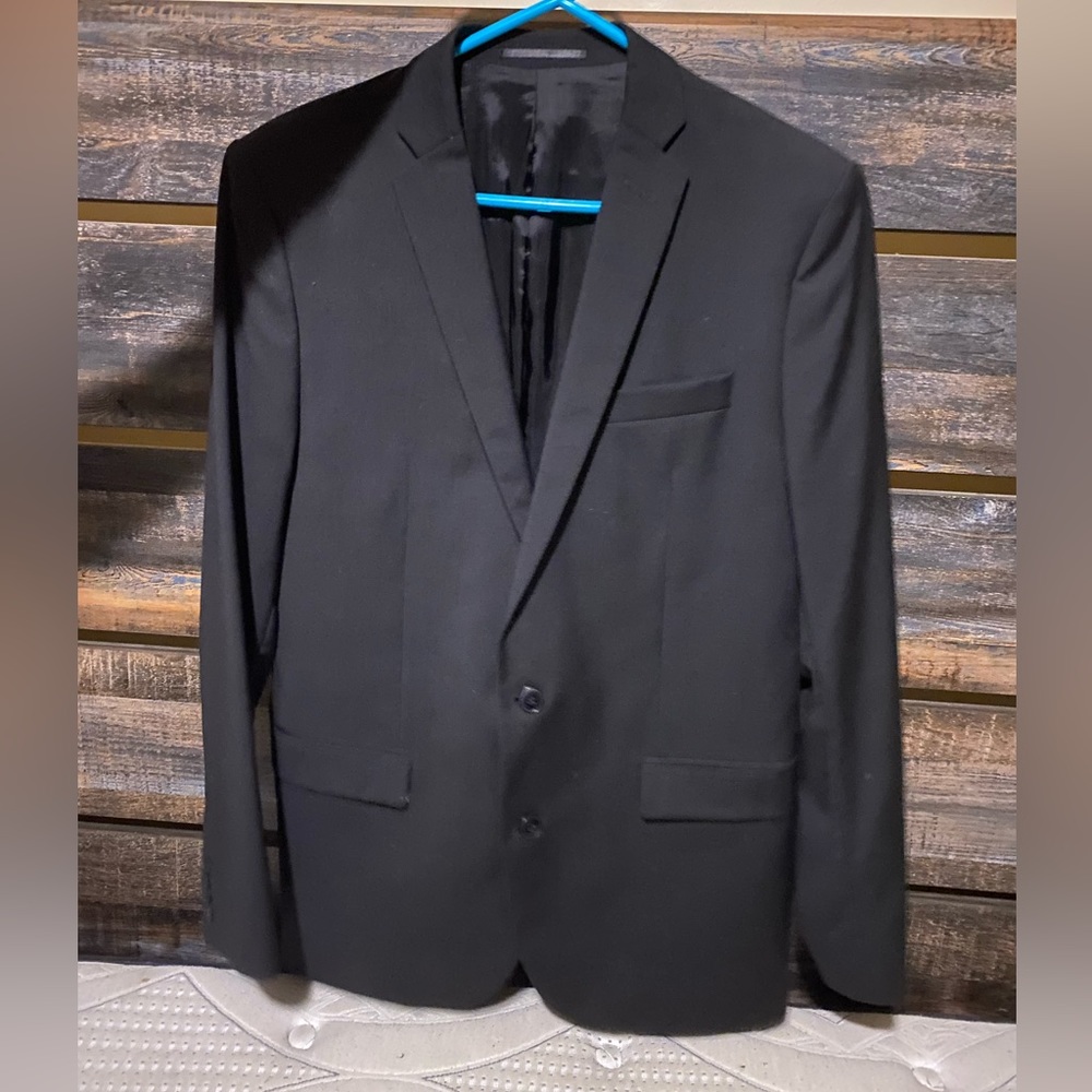 A barely worn 50R J.Lindeberg suit coat